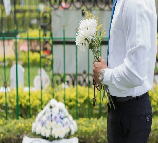 Kwiaty na cmentarzu