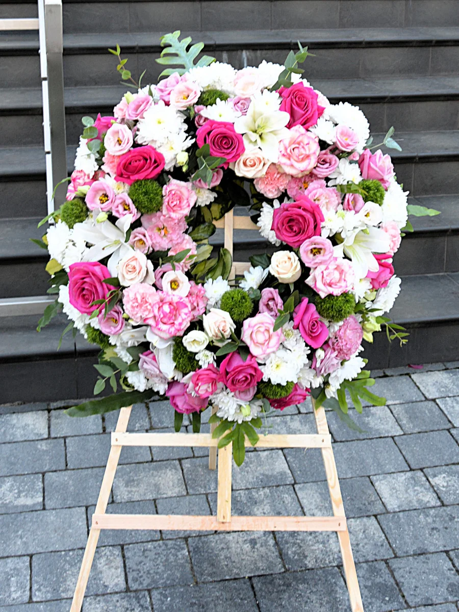 Wieniec rzymski pogrzebowy WRZ-3 o średnicy 70 cm